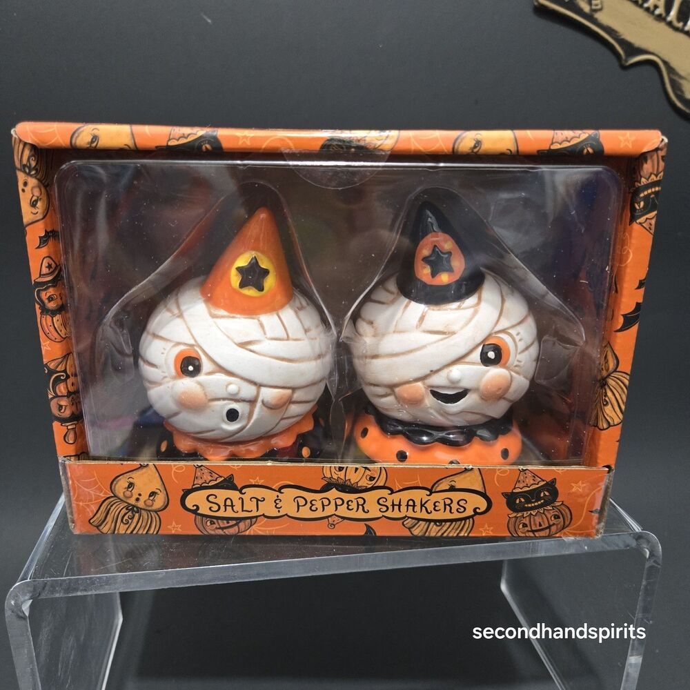 Johanna Parker Halloween Spooky Cute Mummy Couple Salt & Pepper Shakers NEW NIP